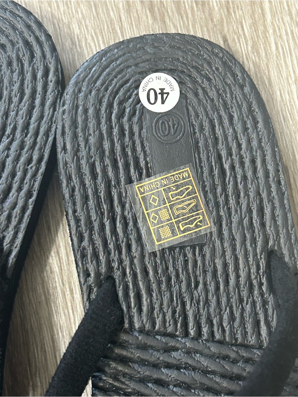 ❤️5 FOR $25❤️ Women’s Black Strappy Casual Beach Sandals size 8 NWT - Picture 4 of 5